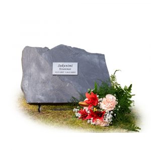 Kivilähde, gravestone, natural stone