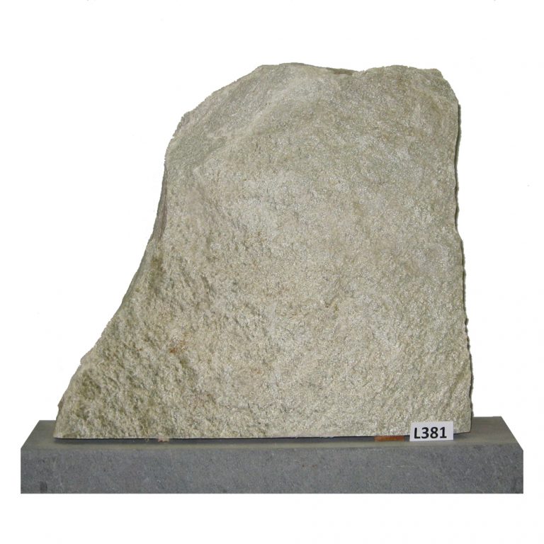 L381
